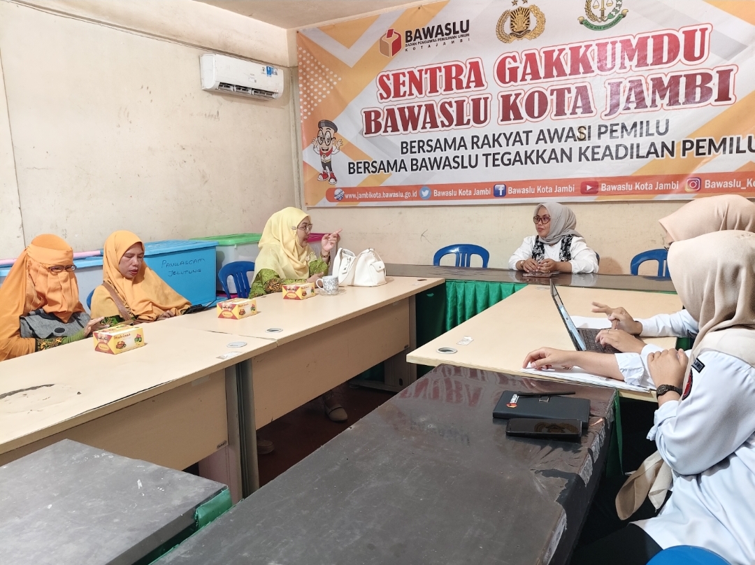 Diskusi konsolidasi demokrasi dengan PD Aisyiyah Jambi