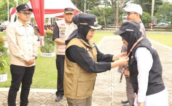 Penyematan Tanda Pengenal Secara Simbolis Oleh Pj. Walikota Jambi