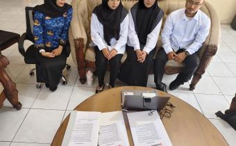 mengikuti Zoom Nasional Serentak RI 