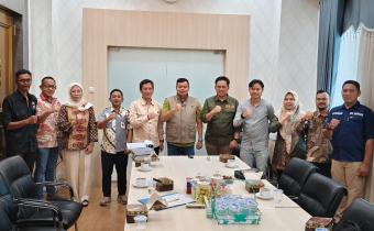 Audiensi dengan Kwarcab Kota Jambi di Sekretariat DPRD Kota Jambi 