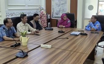 Bawaslu Kota Jambi koordinasi dengan Disdukcapil Kota Jambi, Jumat (5/12/2025) 