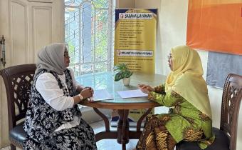 Anggota Bawaslu Sinta Febria Ningsih diskusi bersama perwakilan MD Forhati Jambi