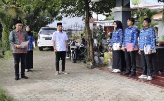 Ketua Bawaslu Kota Jambi, Alamsah membacakan pidato pada Upacara Hari Kebangkitan Nasional