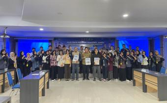 Foto Bersama usai kegiatan Parlemen Pelajar Provinsi Jambi yang diselenggarakan oleh Ikatan Pelajar Muhammadiyah Jambi